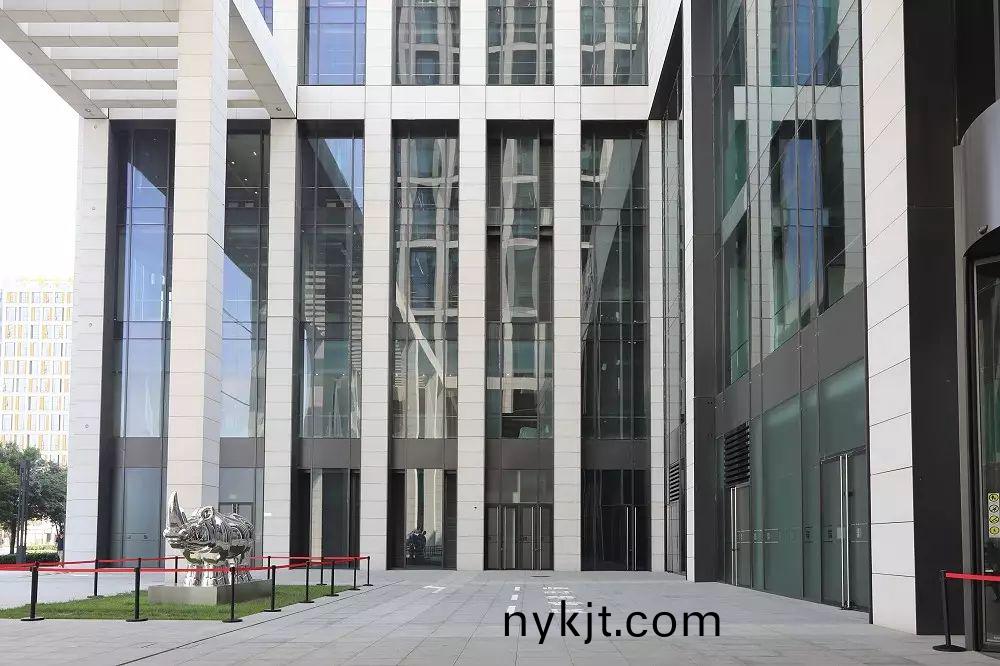 办公写字楼玻璃地弹门 办公写字楼玻璃地弹门