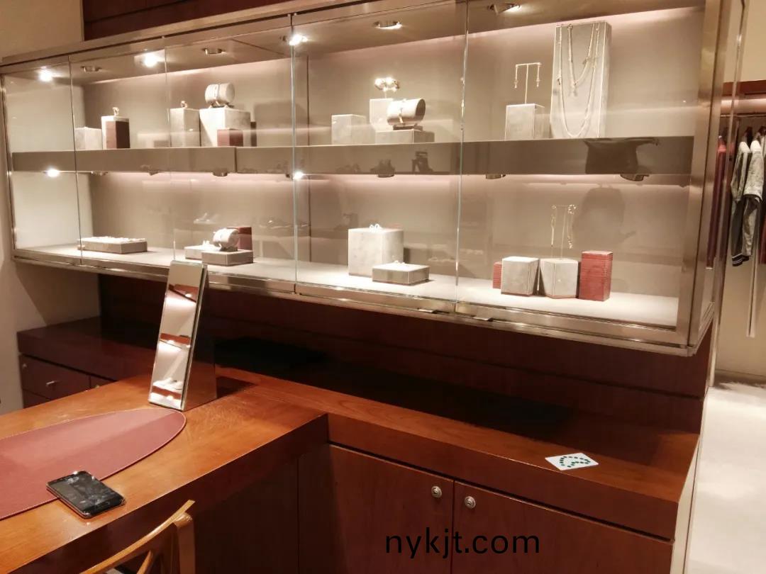 爱马仕展柜 爱马仕展柜