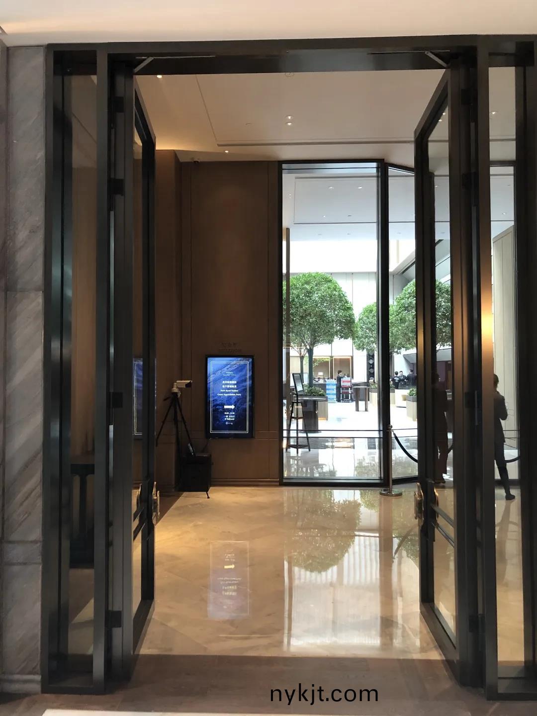 多玛ED10090°自动平开门 多玛ED10090°自动平开门