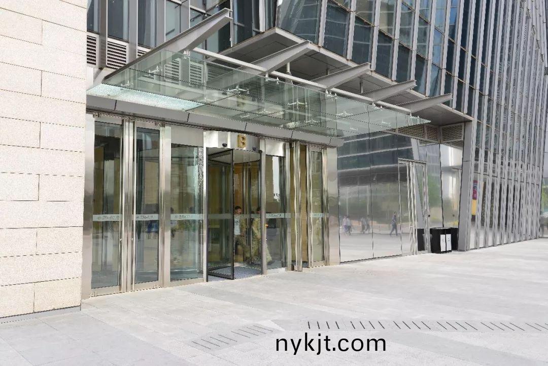 中心吊平衡门 中心吊平衡门