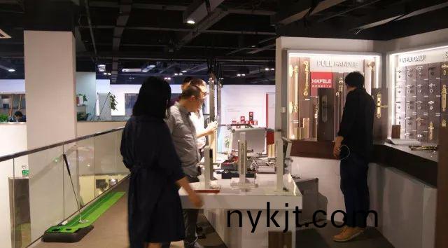 海福乐展厅执手区  海福乐展厅执手区