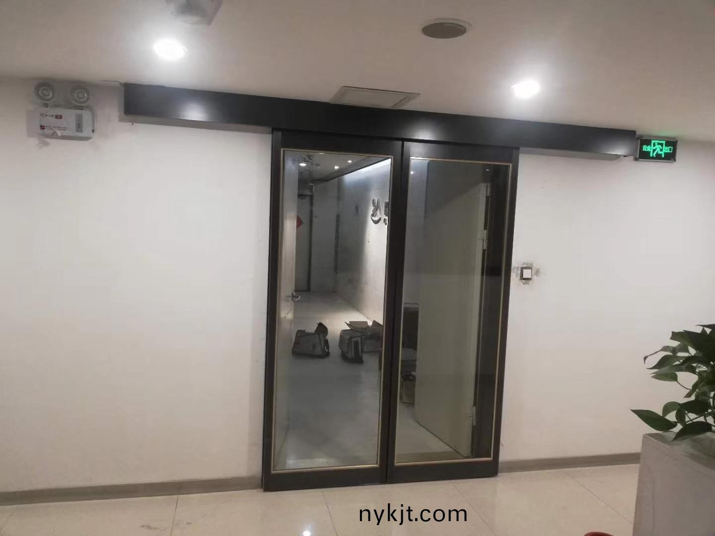 维萨瀛海公司办公室自动门 维萨瀛海公司办公室自动门