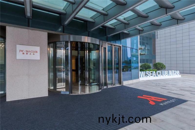 海洋之心高级公寓旋转门  海洋之心高级公寓旋转门