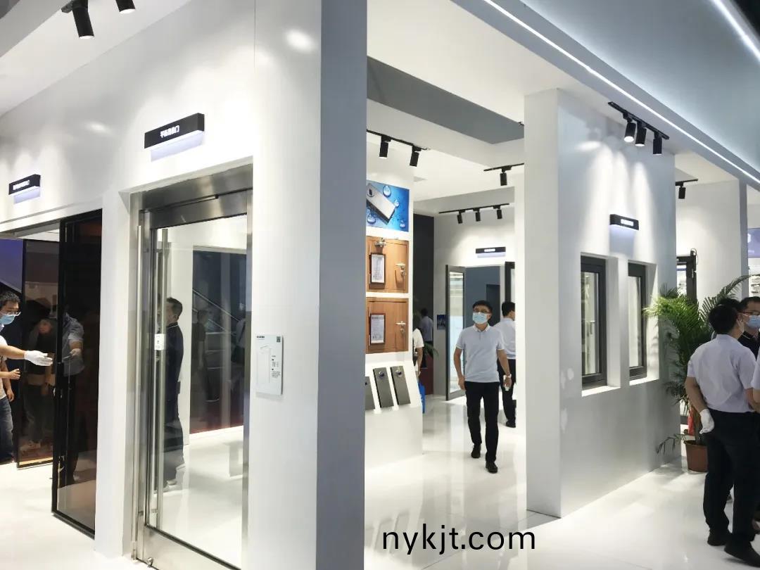 坚朗五金 坚朗五金