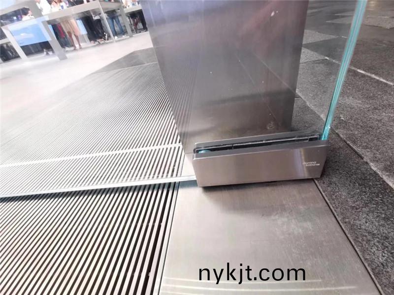 多玛移动玻璃隔断 多玛移动玻璃隔断