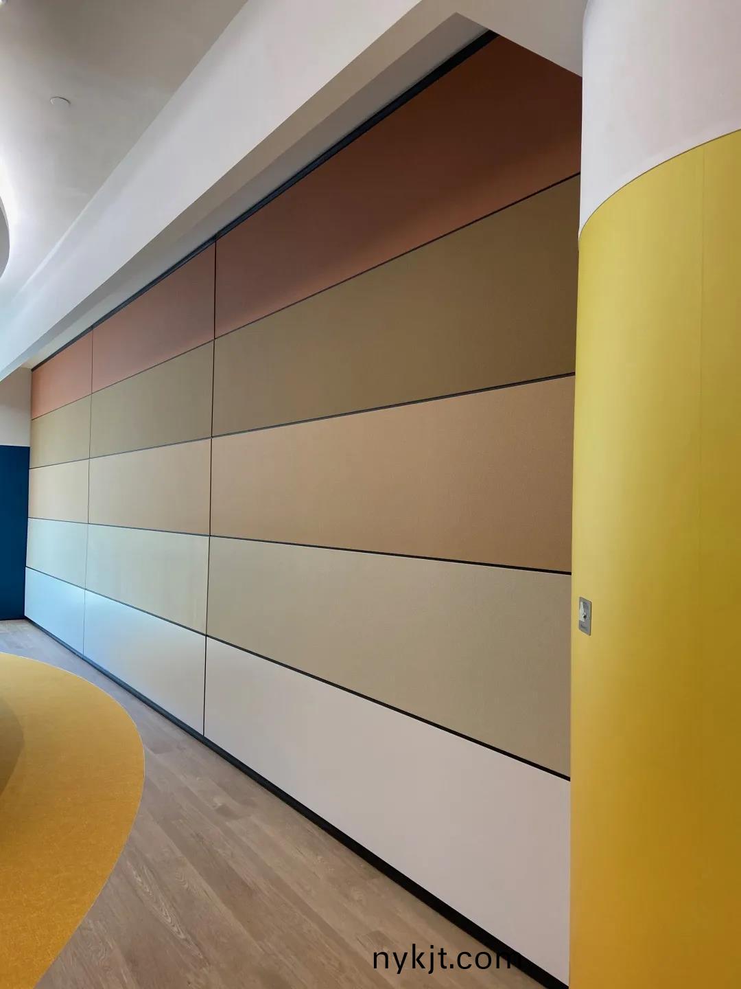 香港永明金融办公室自动屏风,多玛凯拔全自动垂直升降隔音墙 香港永明金融办公室自动屏风,多玛凯拔全自动垂直升降隔音墙