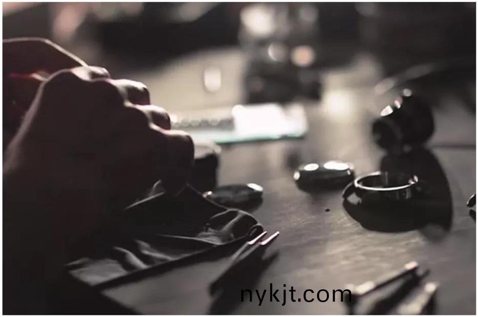 西安天卓新中式铜门,手工锻打,古典魅力与现代艺术的碰撞 西安天卓新中式铜门,手工锻打,古典魅力与现代艺术的碰撞