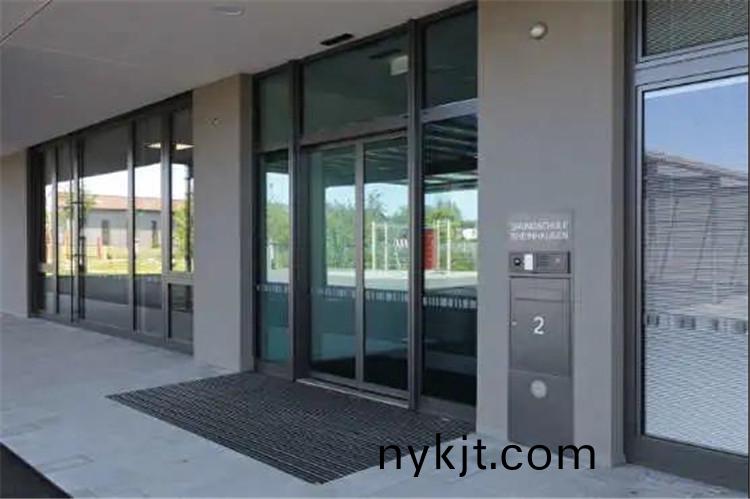 盖泽自动门和门禁系统为学校组建无接触安全通道 盖泽自动门和门禁系统为学校组建无接触安全通道