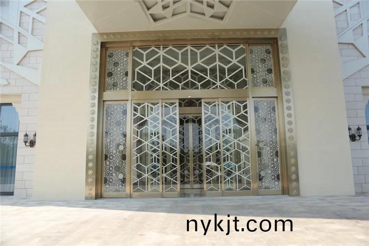 郑州银基冰雪酒店出入口解决方案,多玛旋转门/自动门/闭门器/移门 郑州银基冰雪酒店出入口解决方案,多玛旋转门/自动门/闭门器/移门