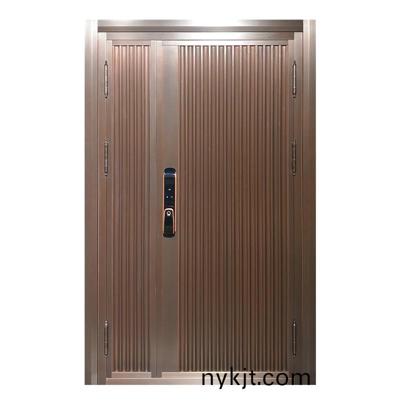 一樘好的铜门,会融入别墅整体 一樘好的铜门,会融入别墅整体