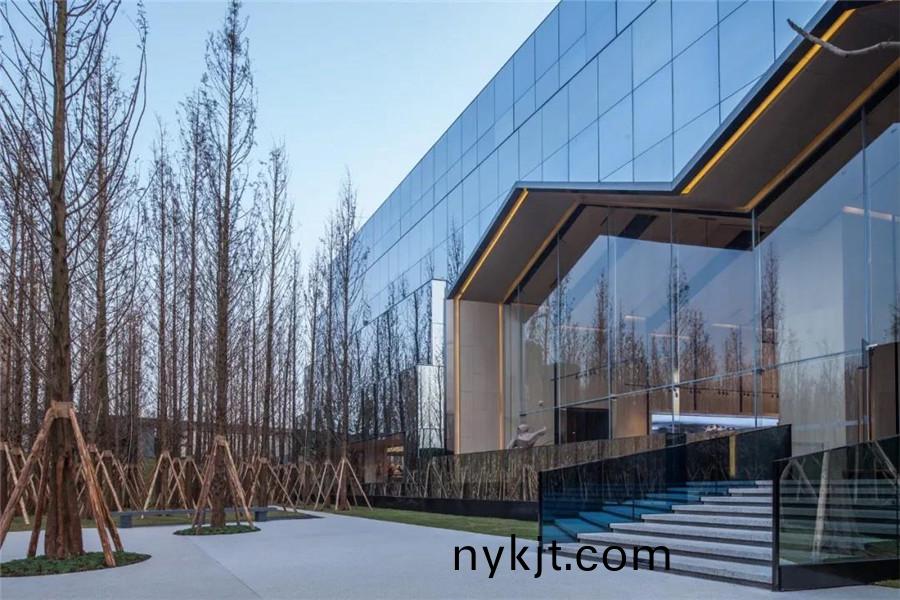 分析下售楼处的那些装饰材料,玻璃丨铜丨穿孔板丨UHPC丨石材 分析下售楼处的那些装饰材料,玻璃丨铜丨穿孔板丨UHPC丨石材