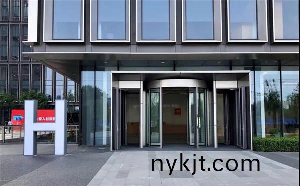 小米总部-北京KTC-2旋转门