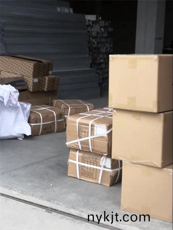 打击假冒松下Panasonic自动门,制假工厂一锅端 打击假冒松下Panasonic自动门,制假工厂一锅端