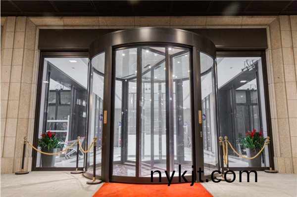 陕西西安天使小镇两翼自动旋转门,平开门 陕西西安天使小镇两翼自动旋转门,平开门