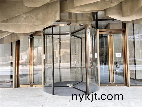 多玛凯拔 Atrium系列旋转门