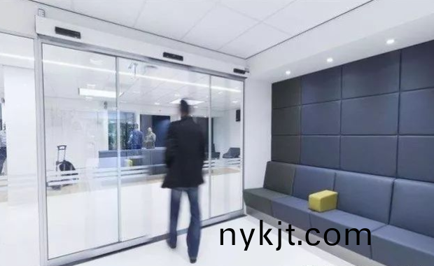 养老或社区护理中心的自动门 养老或社区护理中心的自动门