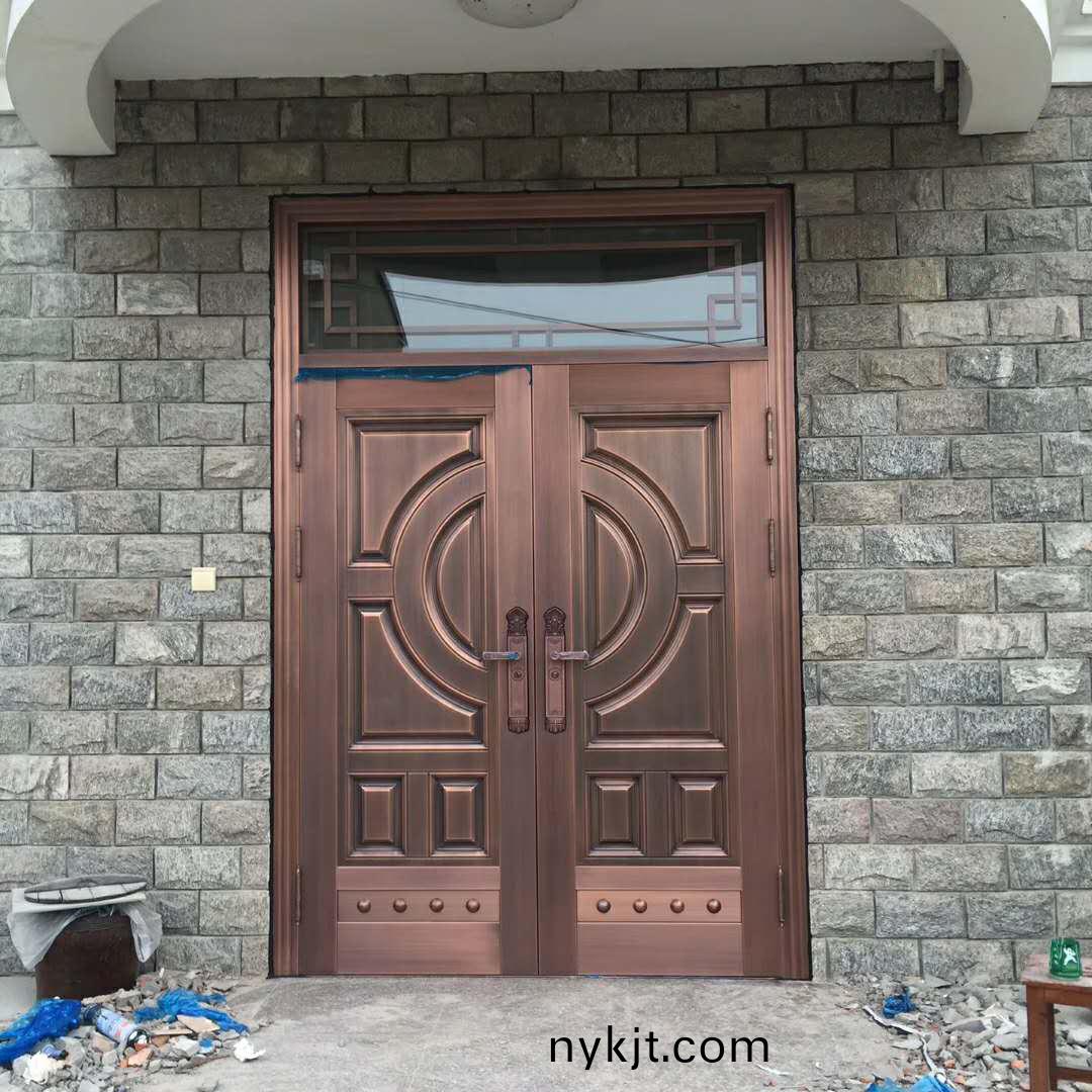 对开铜门e22eed4cf9f6665992ec3ced83278ab