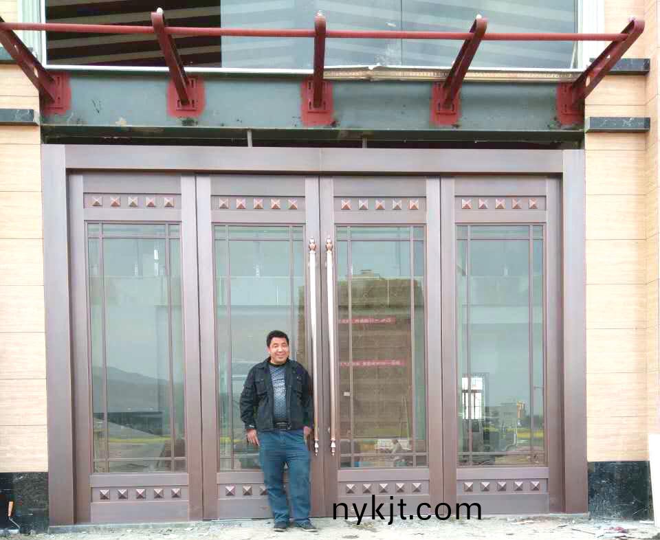 安康阳光水岸售楼中心铜地弹门案例 安康阳光水岸售楼中心铜地弹门案例