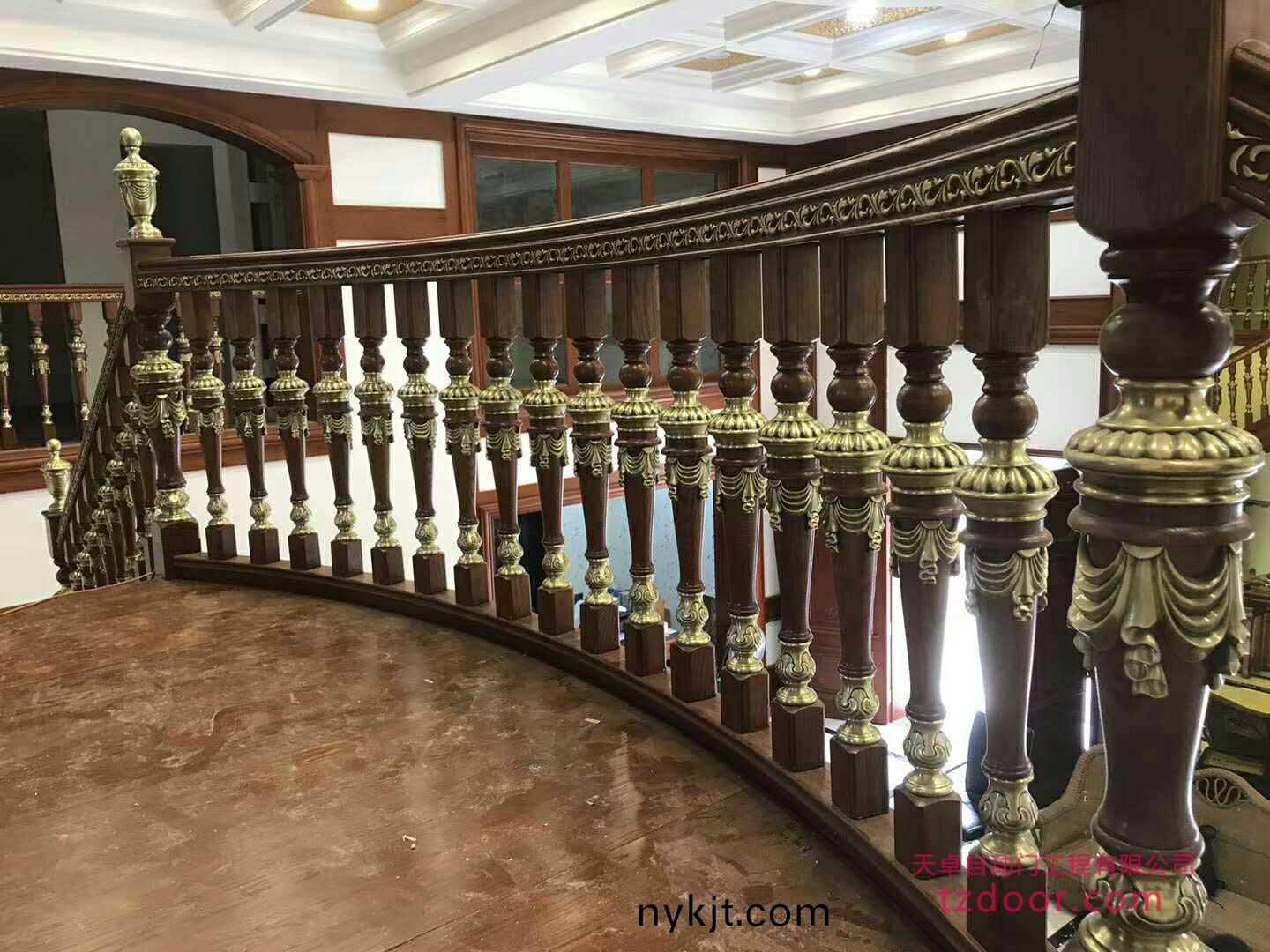 铜楼梯002 铜楼梯002