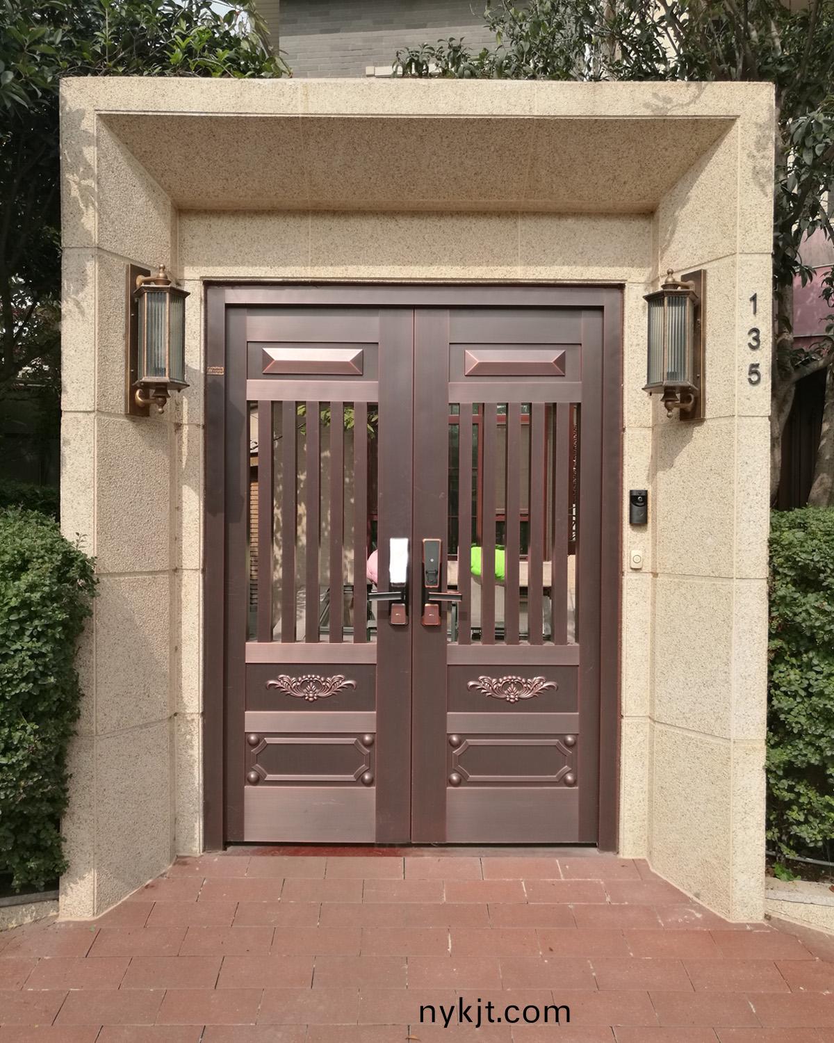 对开庭院铜门1-2