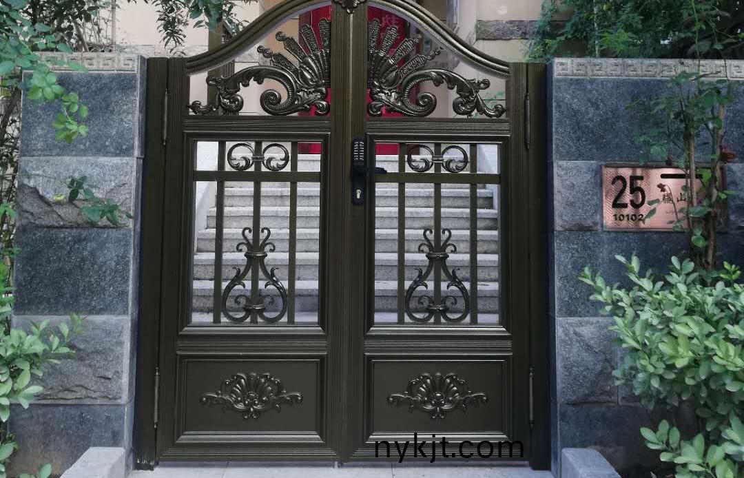 西安骊山花城别墅铝艺庭院门 西安骊山花城别墅铝艺庭院门