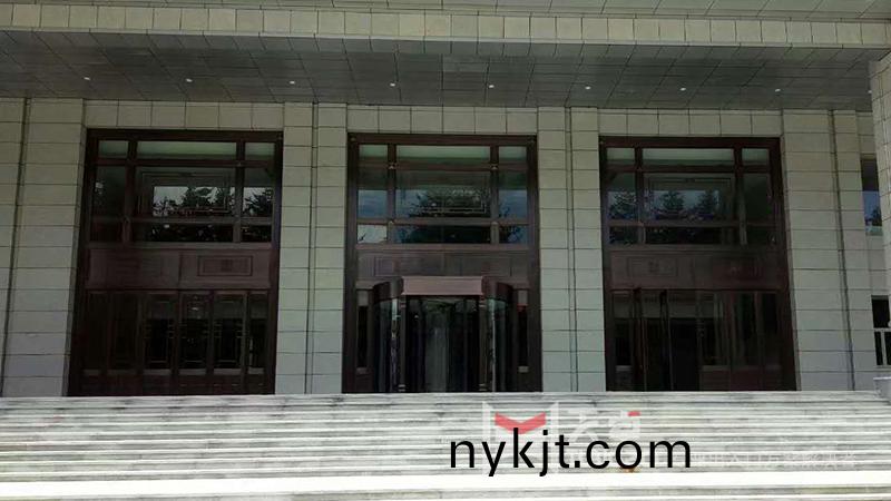 甘肃甘兰州州委办公楼铜自动旋转门