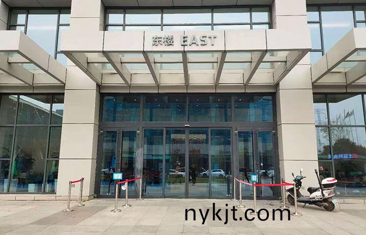 西安环普产业园办公楼自动门 西安环普产业园办公楼自动门