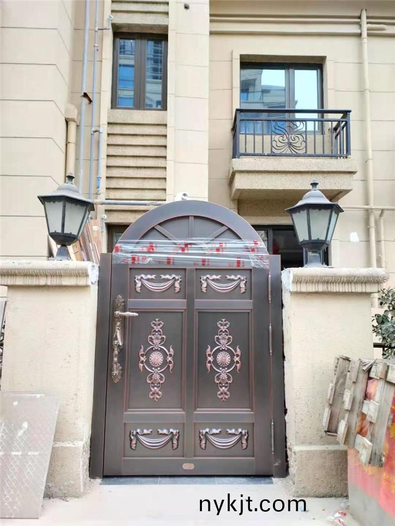 西安南三环恒大御龙湾别墅庭院铜门 西安南三环恒大御龙湾别墅庭院铜门