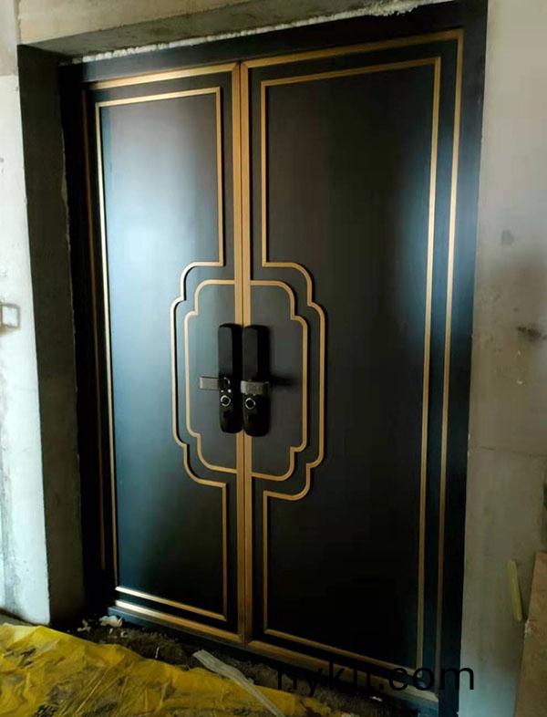 西安雅居乐小区入户铜门背面  西安雅居乐小区入户铜门背面