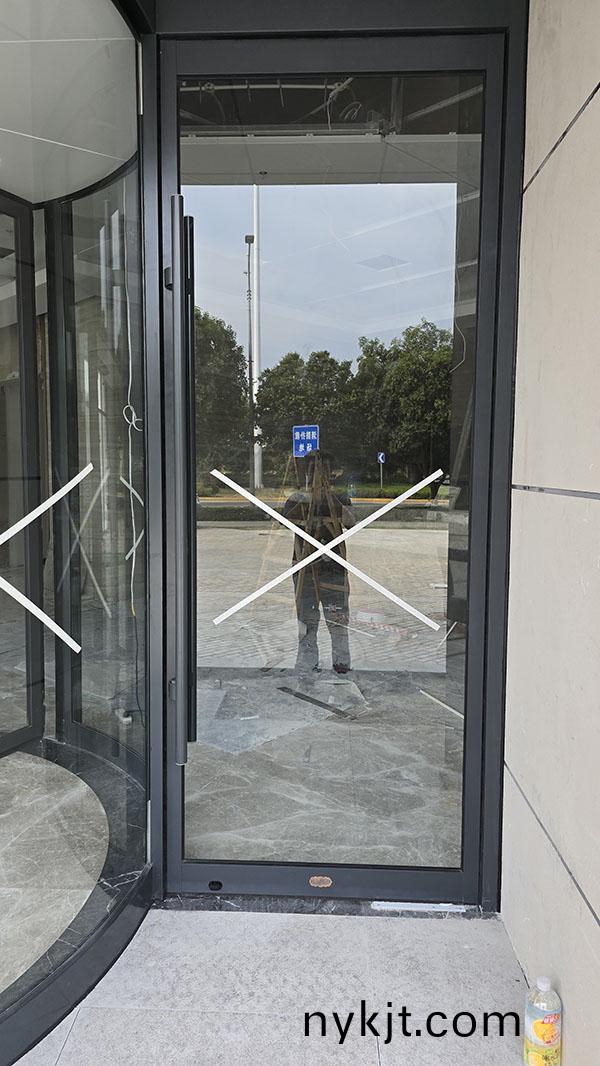 陕煤地质办公楼三翼自动旋转门 陕煤地质办公楼三翼自动旋转门